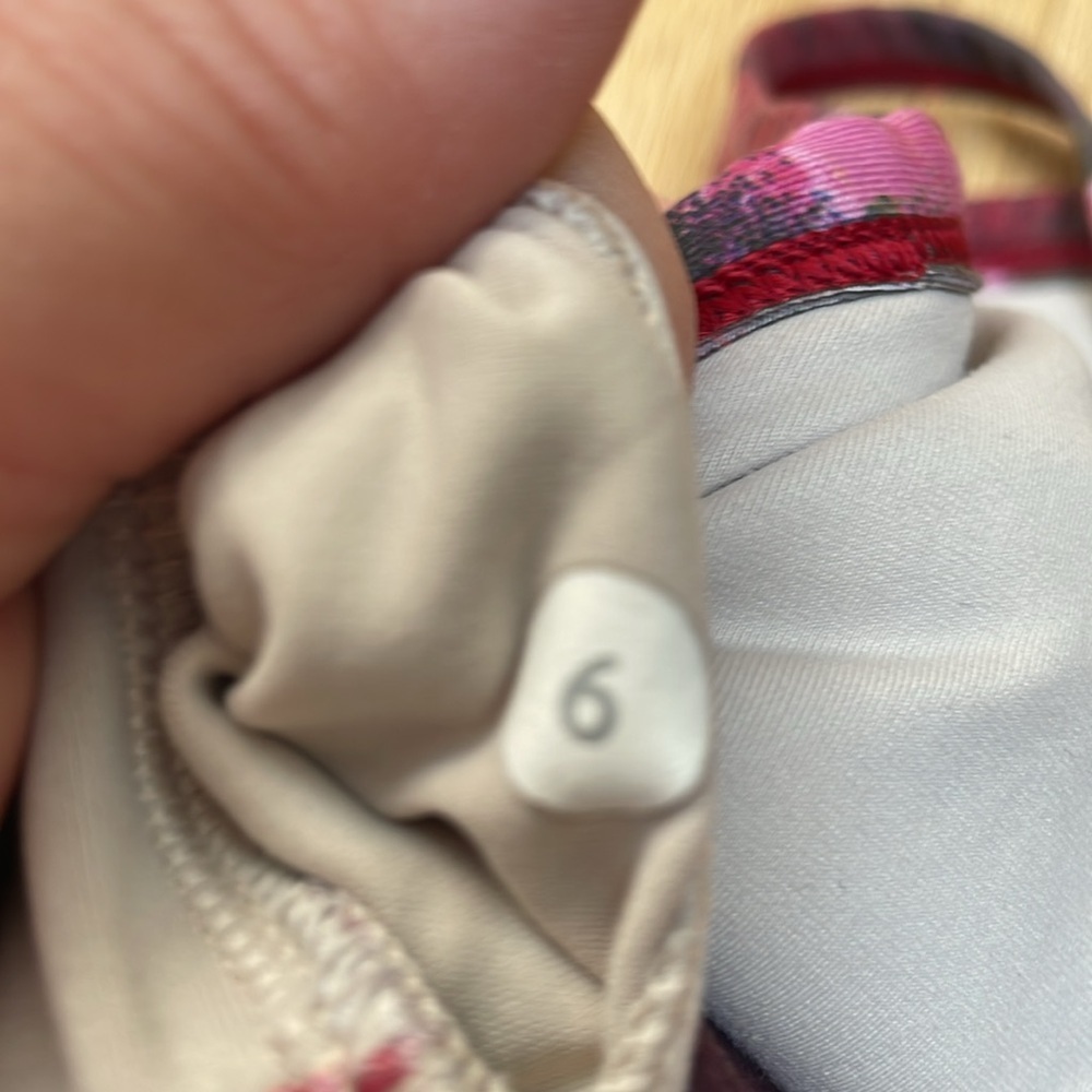 Lululemon Burgundy (Preloved) Sports Bra-6 - Picture 5 of 5